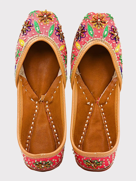 SUFIYANIKA Ruby Red Velvet Jutti