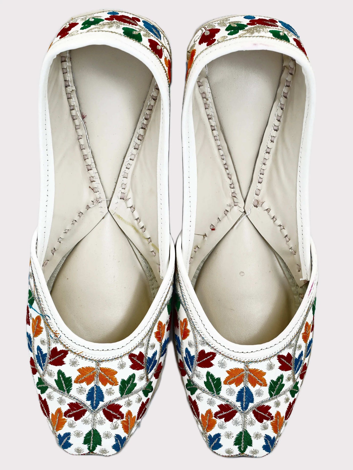 ZOHRIKA™ WhiteFloral