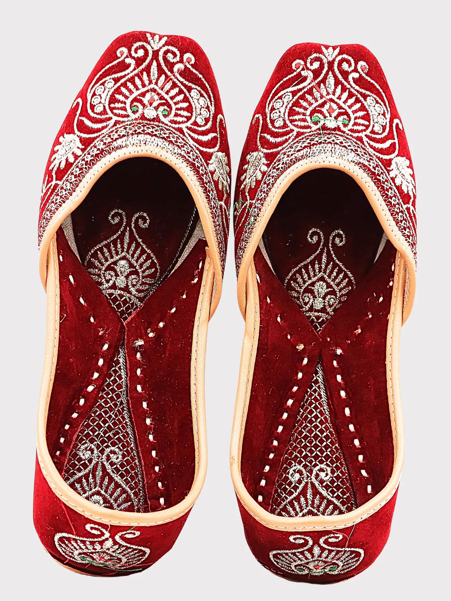 NOORVIKA Red Velvet Jutti