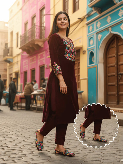 FitoorFeet Golden Multi Jutti