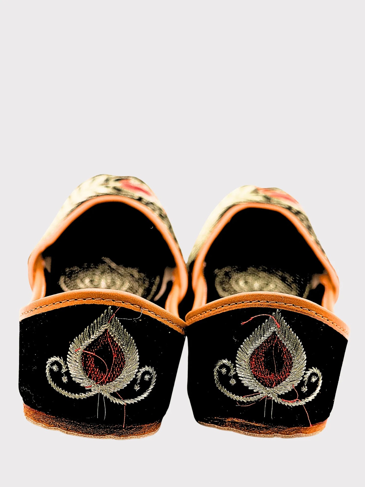 ZARANYA Black Velvet