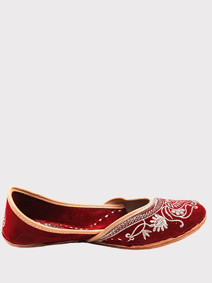 NOORVIKA Red Velvet Jutti