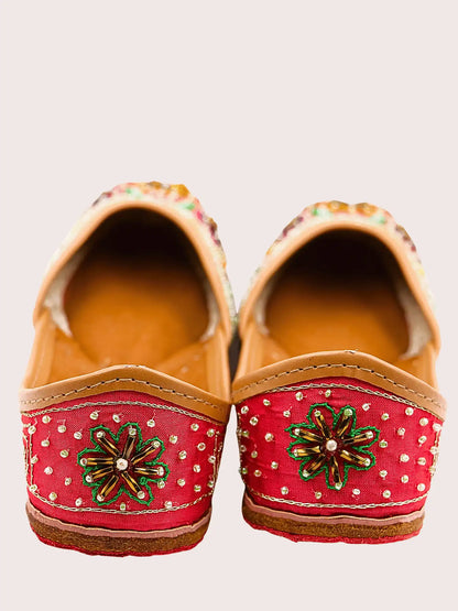 SUFIYANIKA Ruby Red Velvet Jutti